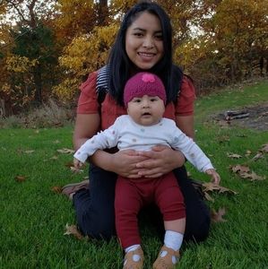 Meet your Posher, Elvia